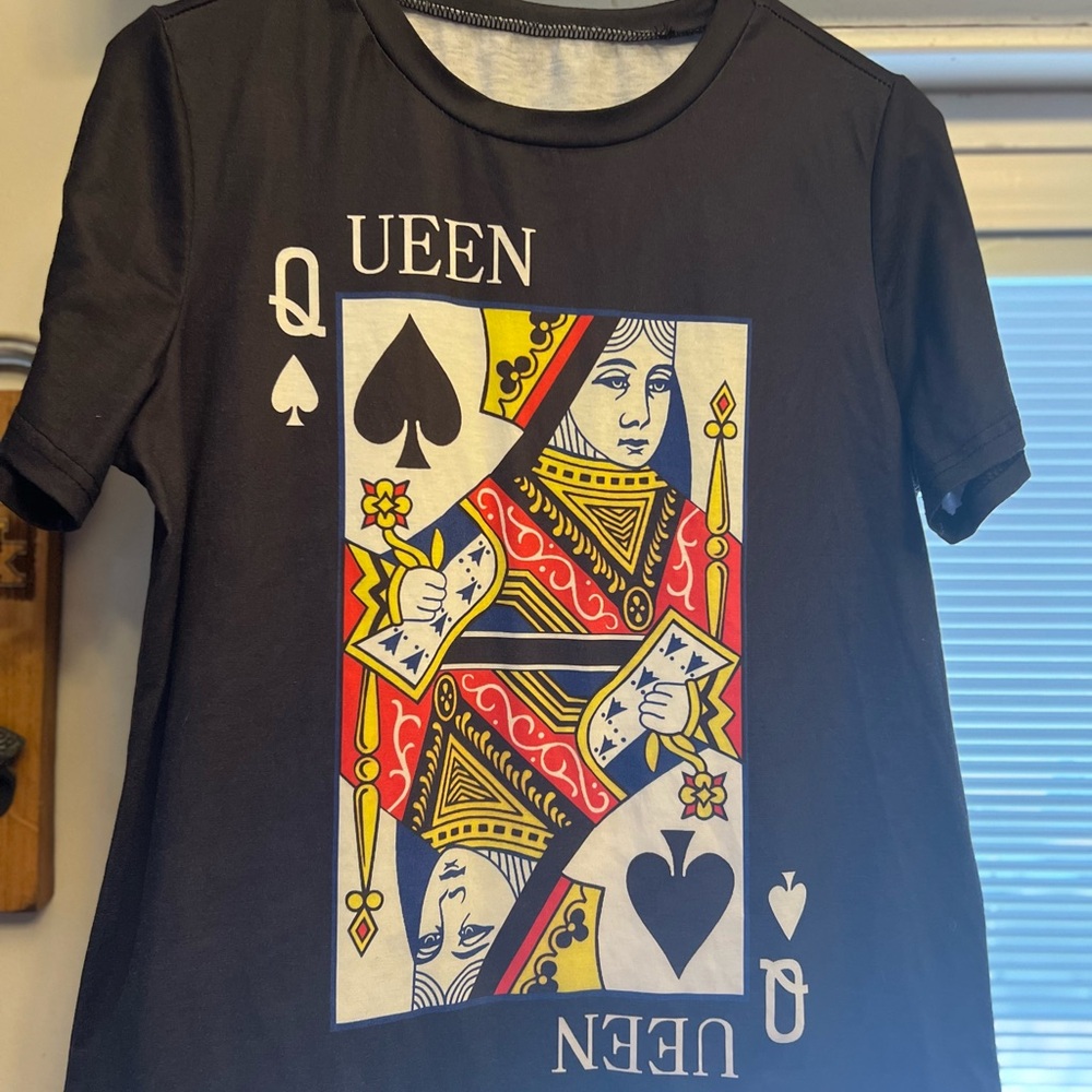 SHEIN Black and Red Short Sleeve Tee